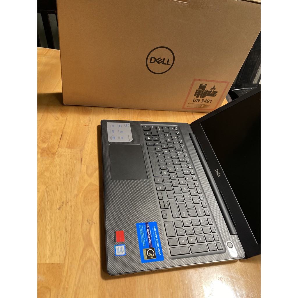 Laptop Dell vostro V3580 là tất cả những gì bàn cần cho công việc khi có một thiết kễ bền vũng, cấu hình mạnh mẽ và hoạt | BigBuy360 - bigbuy360.vn