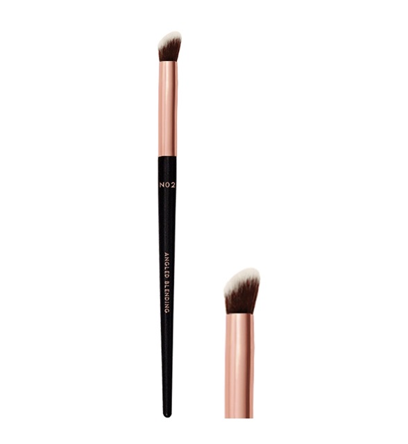 Cọ Tạo Khối Kem Sống Mũi Vacosi Angled Blend Brush N02