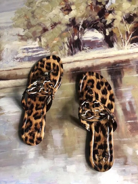 Dép tony burch xuất dư