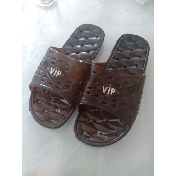 Dép nhựa vip dẻo-dép lỗ-dép đi trong nhà