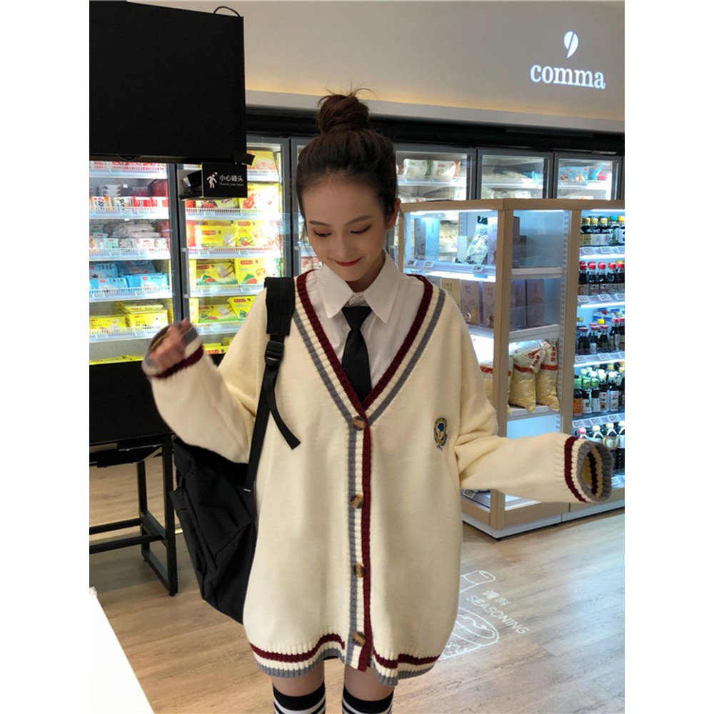 (ORDER)Áo len Cardigan huy hiệu dáng rộng cổ V Style học sinh Hàn Quốc