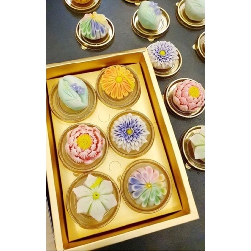 50 hộp nắp cầu đựng bánh trung thu 75gam