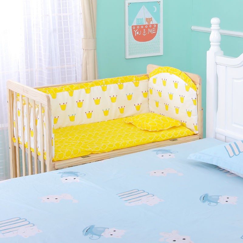 nôi em bé gỗ nguyên tấm không sơn giường sơ sinh với màn chống muỗi con lăn BB có thể được mở rộng và đa chức năng