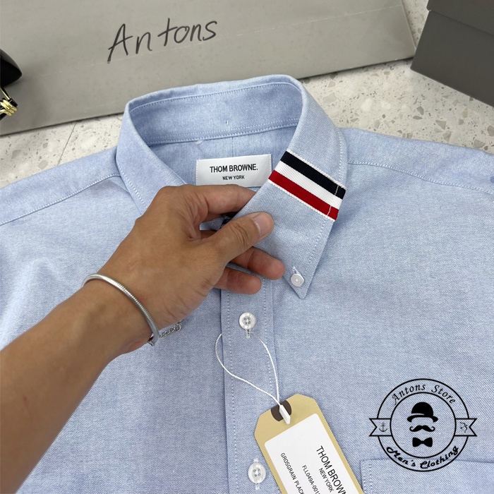 Sơ mi Thom Browne Cộc Tay Viền Cổ