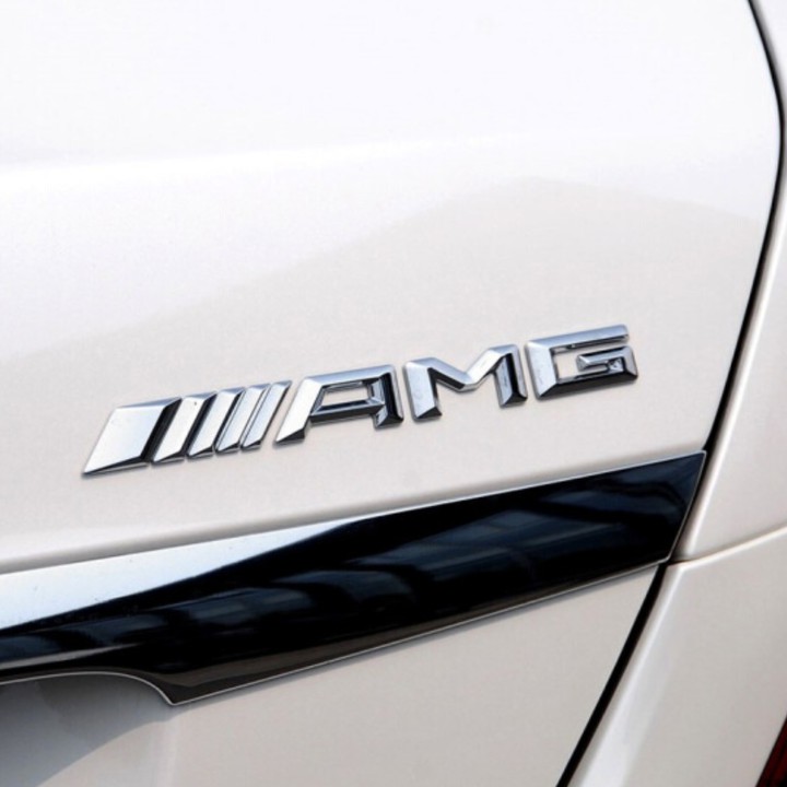 Decal logo 3D hợp kim inox chữ nổi AMG dán xe đuôi ô tô: Màu Đen và Bạc