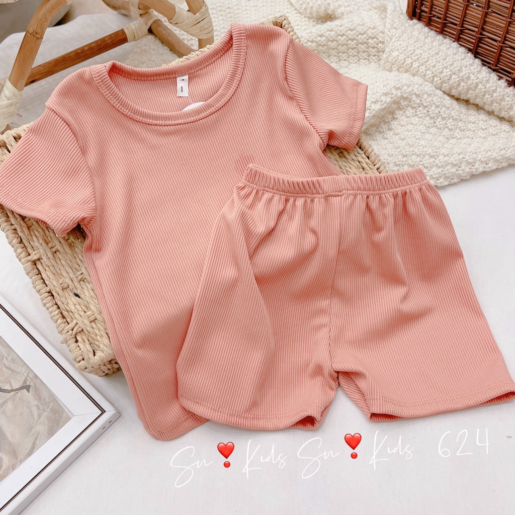 Bộ quần áo  cho bé trai, bé gái chất đẹp