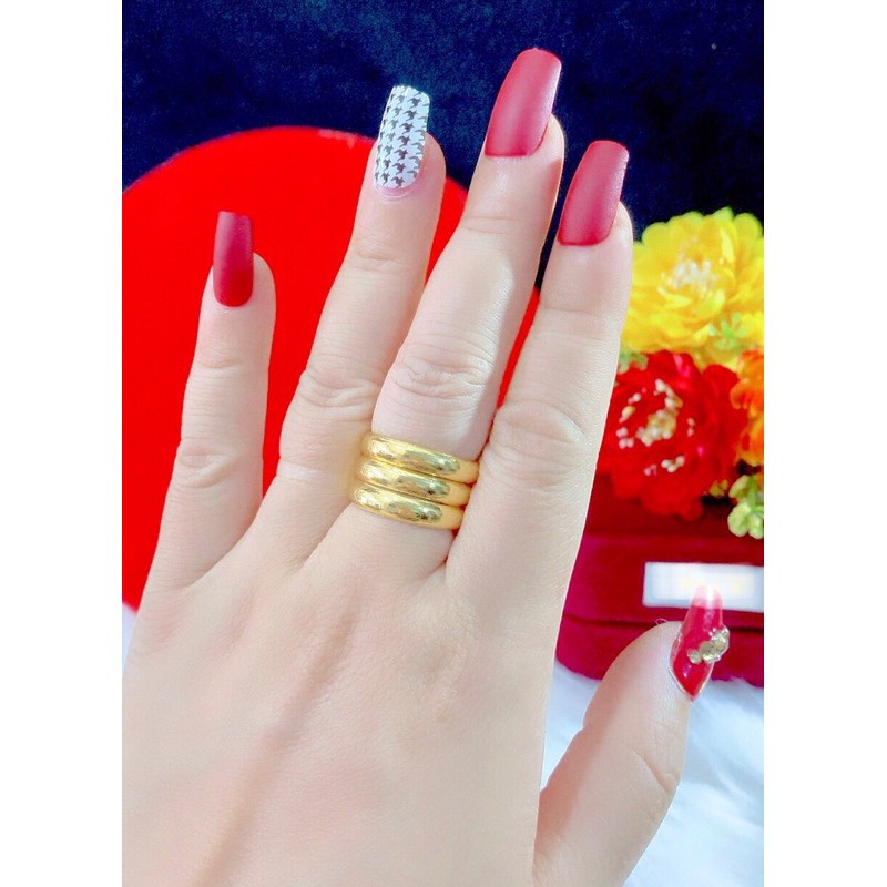 Nhẫn trơn màu vàng 24 loại 1 chỉ khắc 9999
