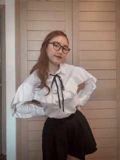 Áo sơ mi trắng cổ nơ