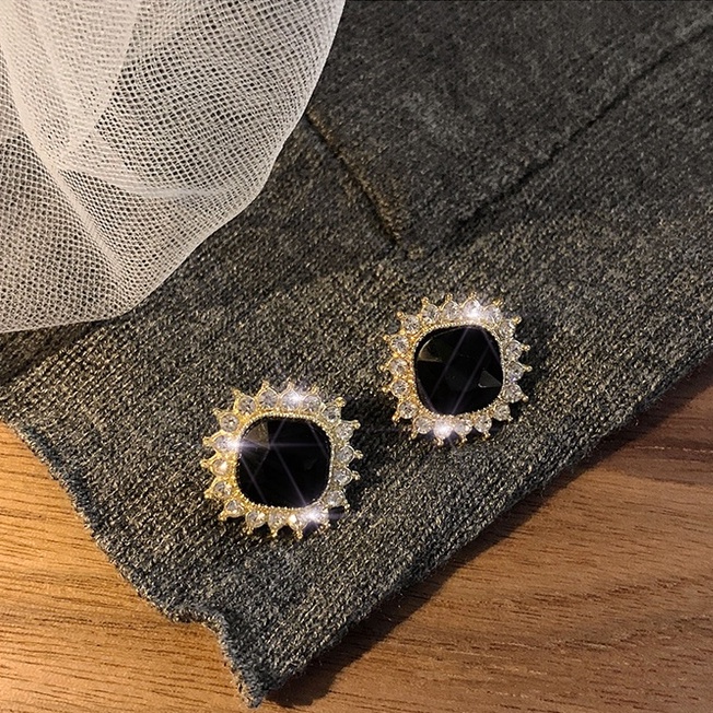 Khuyên Tai Lủng Lẳng Màu Đen Đơn Giản Thời Trang Phong Cách Hàn Quốc Cho Nữ ~ 2023