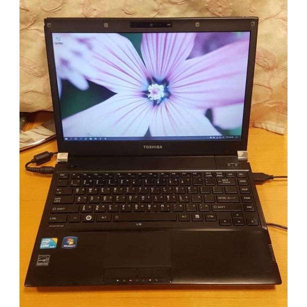 Laptop văn phòng đẳng cấp Toshiba Dynabook R700, chip core i5 đủ phụ kiện | BigBuy360 - bigbuy360.vn