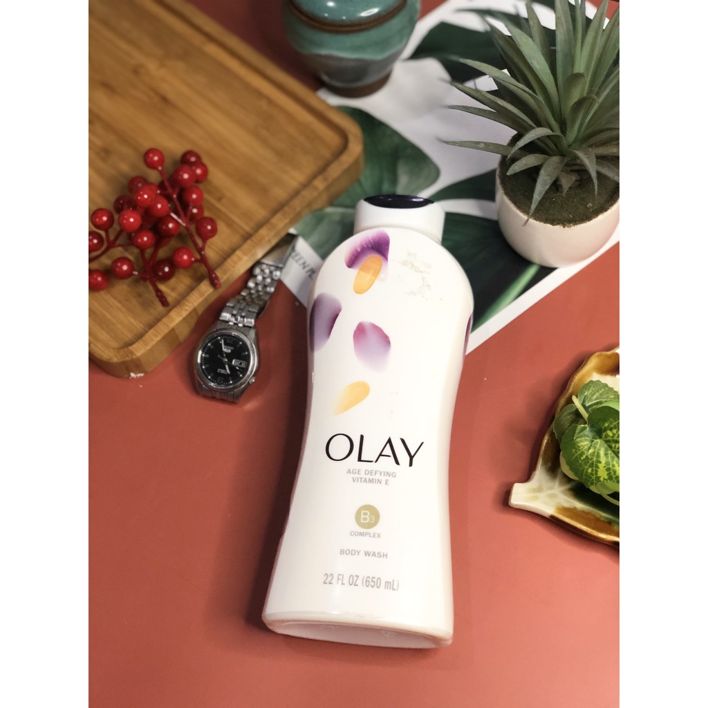 FSSMAR27 GIẢM 20% - FSSMAR27 GIẢM 60%[USA] Sữa tắm Olay Age-Defying Formula with Vitamin E 650ml( Chống lão hoá) CHÍNH H