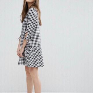 Váy kẻ xuông ASOS