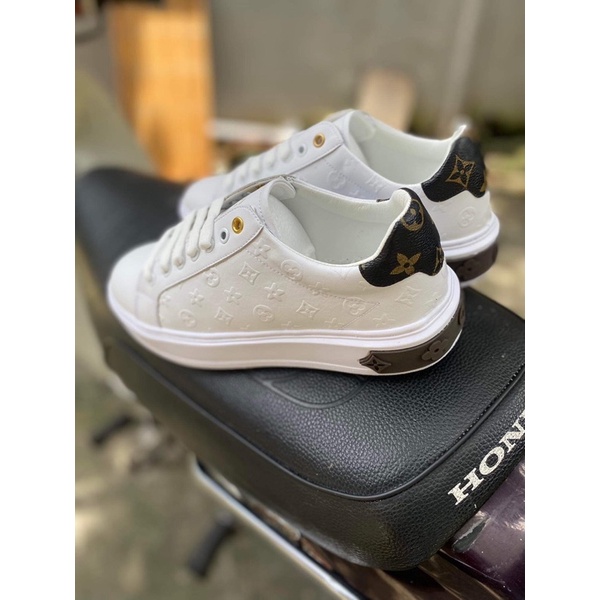 Giày thể thao nam trắng buộc dây . Giày louis vuitton nam siêu cấp kèm hộp