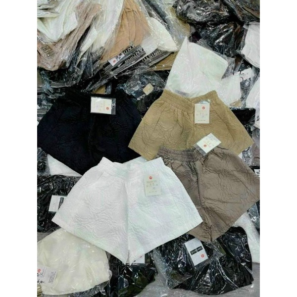 quần đùi nữ vải xốp hoa