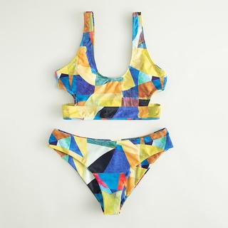 Bikini phối màu trẻ trung