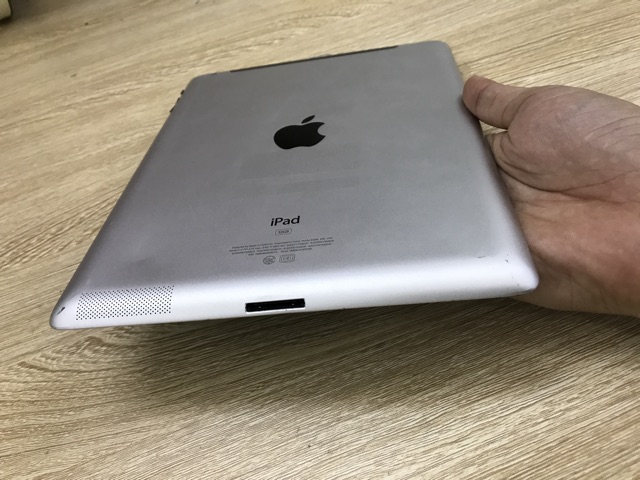 iPad 2 3G+wifi xách tay nguyên zin(cho xem hàng trước khi nhận)