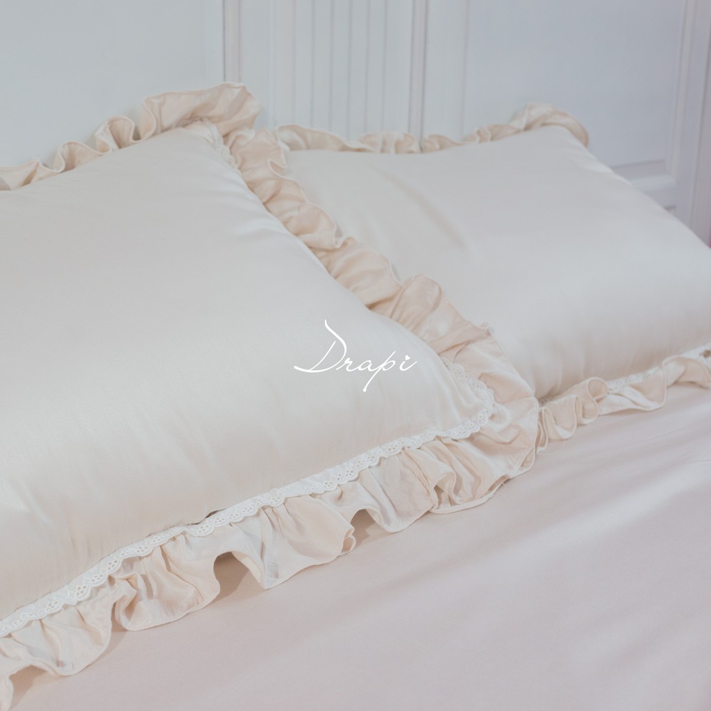Bộ 2 vỏ gối nằm satin DRAPI cao cấp nhún bèo ren phong cách cổ điển - màu kem sang trọng