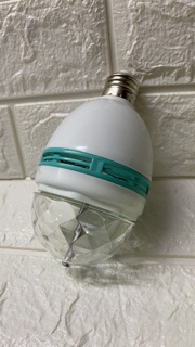 đèn led 7 màu xoay đuôi E27