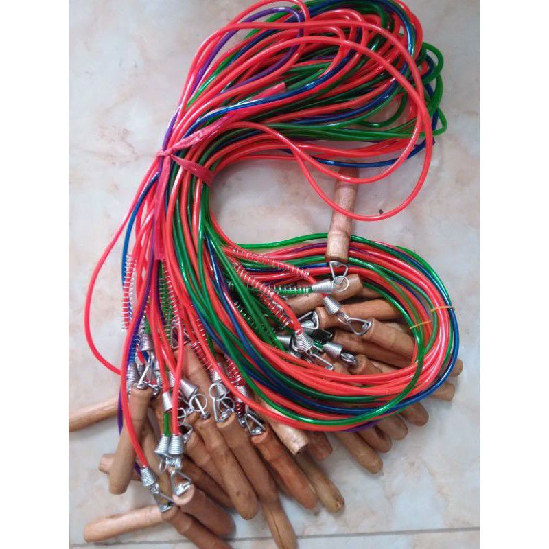 Dây nhảy cán gỗ