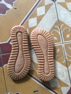 Combo phụ kiện móc giày len có đế 2