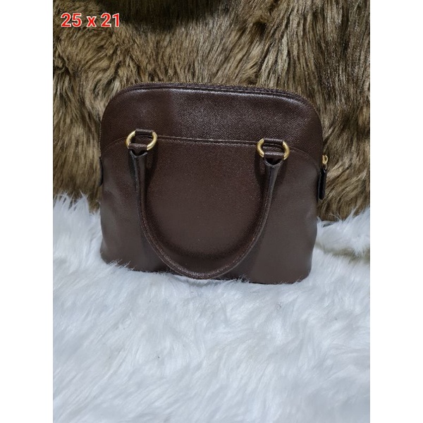 Túi 2hand - túi hến quay xách hiệu Mila Sehen.