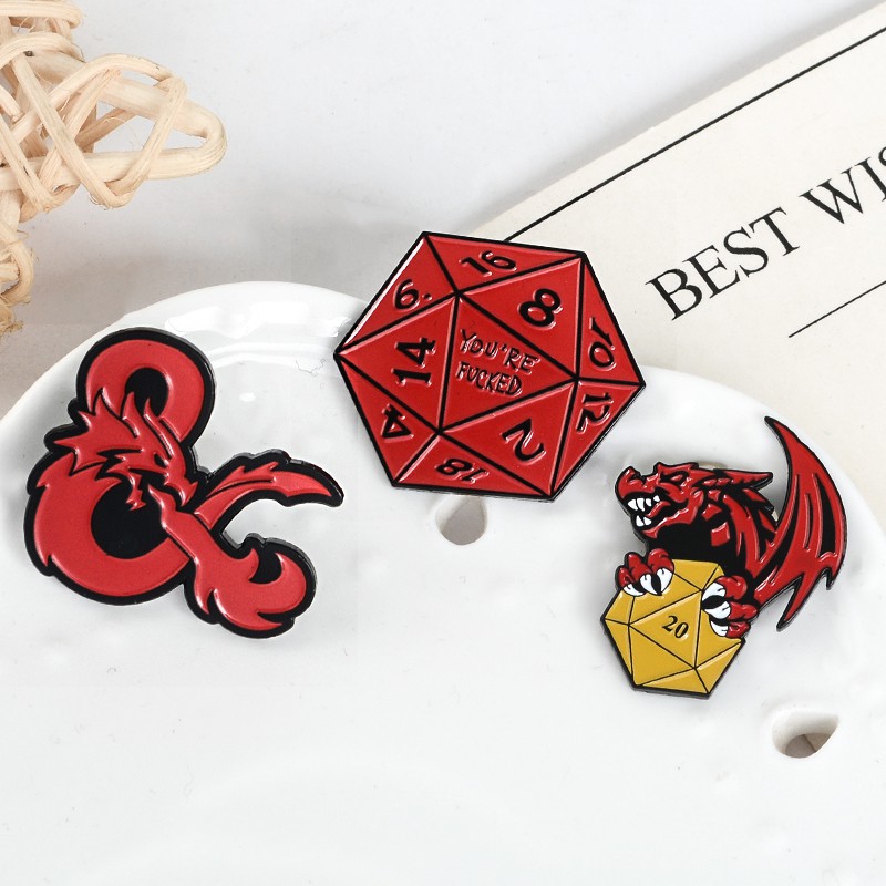 Huy Hiệu Cài Áo Hình Xúc Xắc Mặt Tráng Men Dungeons D20 RPG D&amp;D 1980's Game Geeks Dungeon Master