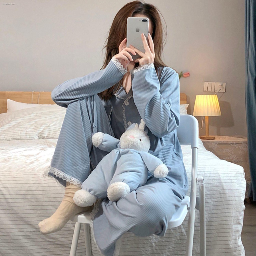Bộ đồ ngủ tay dài phối ren đơn giản phong cách mới cho nữ