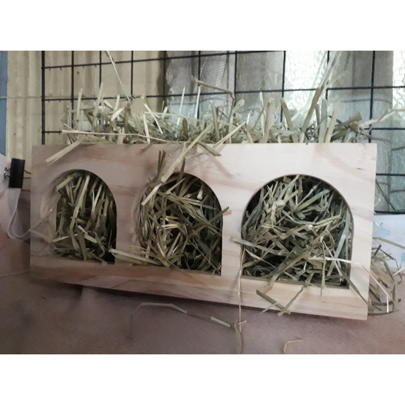 MÁNG CỎ  KHÔ / KHAY CỎ KHÔ KÈM NGĂN CHẮN DÀNH CHO THỎ, BỌ Ú...