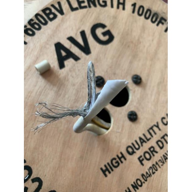 Dây cáp truyền hình avg 305 mét chất lượng