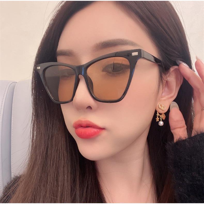 Kính Mát Mắt Mèo Oversize Chống Tia UV400 Sang Trọng Cho Nữ