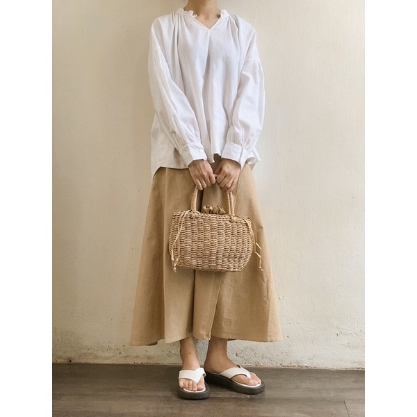 Áo linen trắng