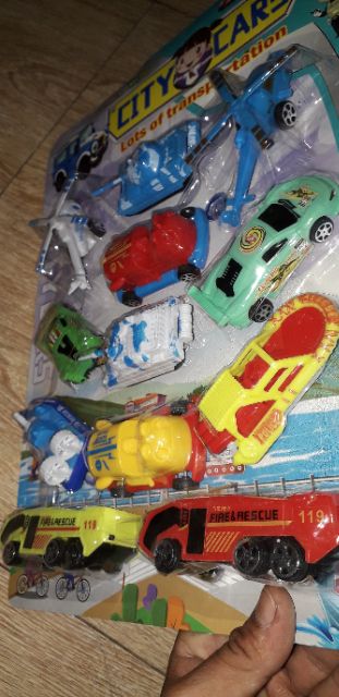 Sét 12 xe tàu máy bay City bằng nhựa chạy bánh đà