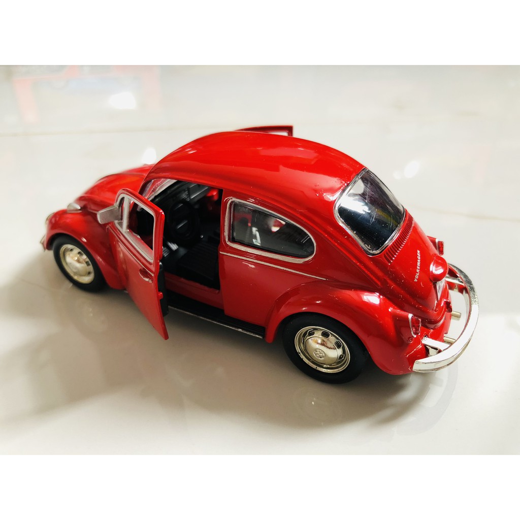 Xe mô hình chạy trớn 1967 Volkswagen Beetle (đỏ & đen) RMZ - Tỉ lệ 1:36