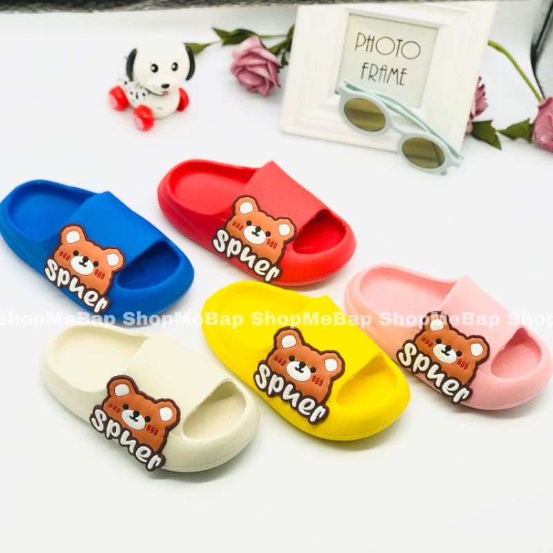 Dép siêu nhẹ hình gấu dễ thương cho bé trai bé gái