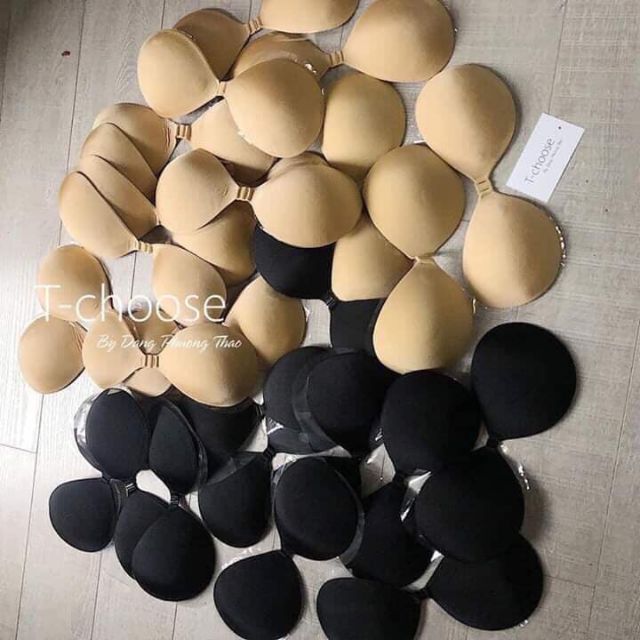 Áo cúp dán ngực