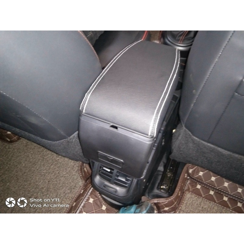 Hộp tỳ tay xe hơi Hyundai Grand i10 đời xe 2012-2020 và 2021-2022