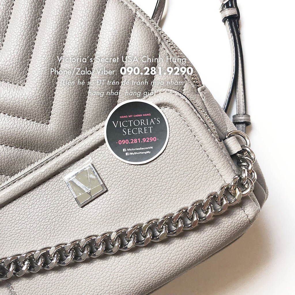 Ba lô mini xám siêu đẹp, gắn đinh thời trang - KT 21x23cm - Hàng nhập Victoria's Secret USA