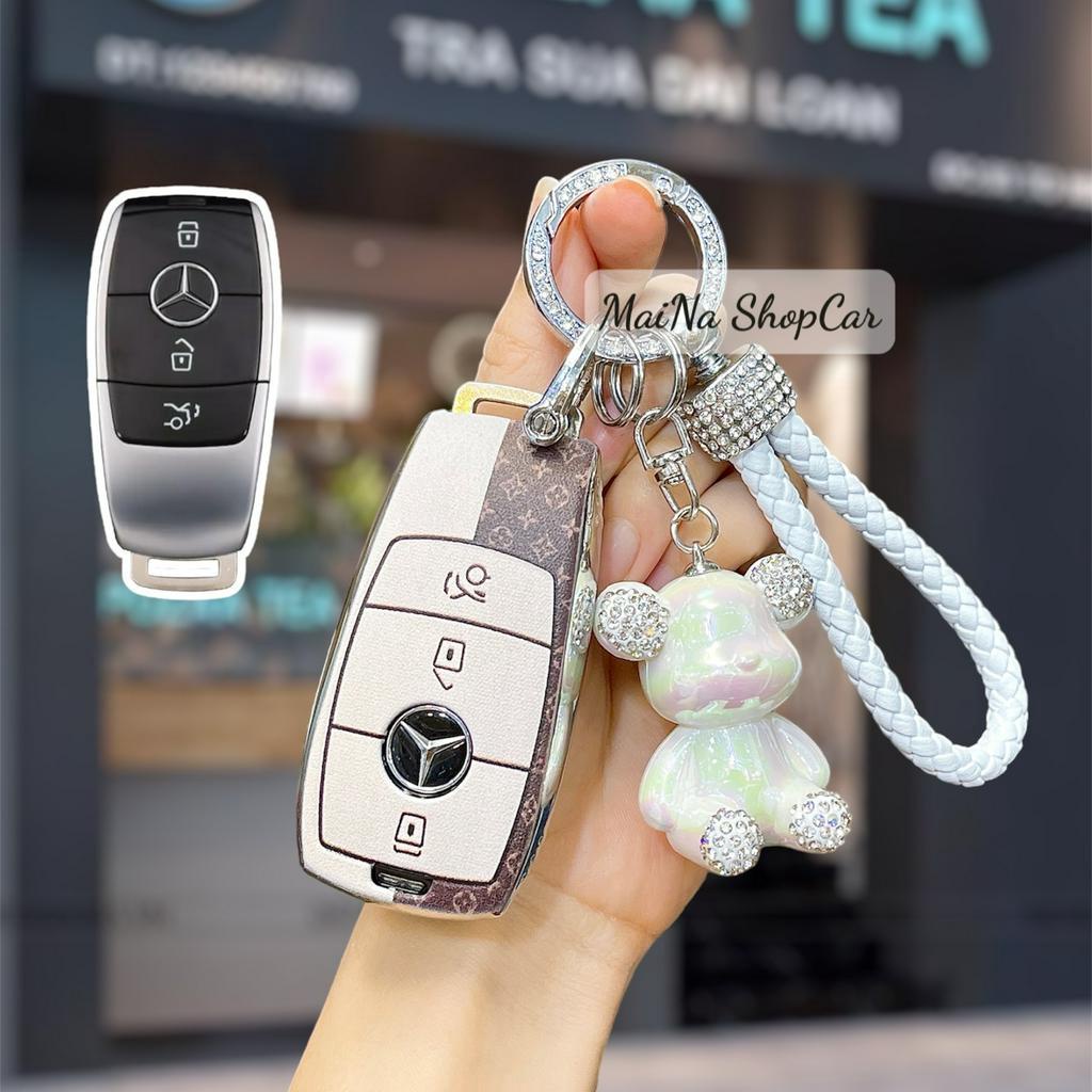 Ốp Khoá Mercedes C200 E200 C250 350 450 LV-Louis Vuitton BearBrick sang trọng, độc và thời thượng