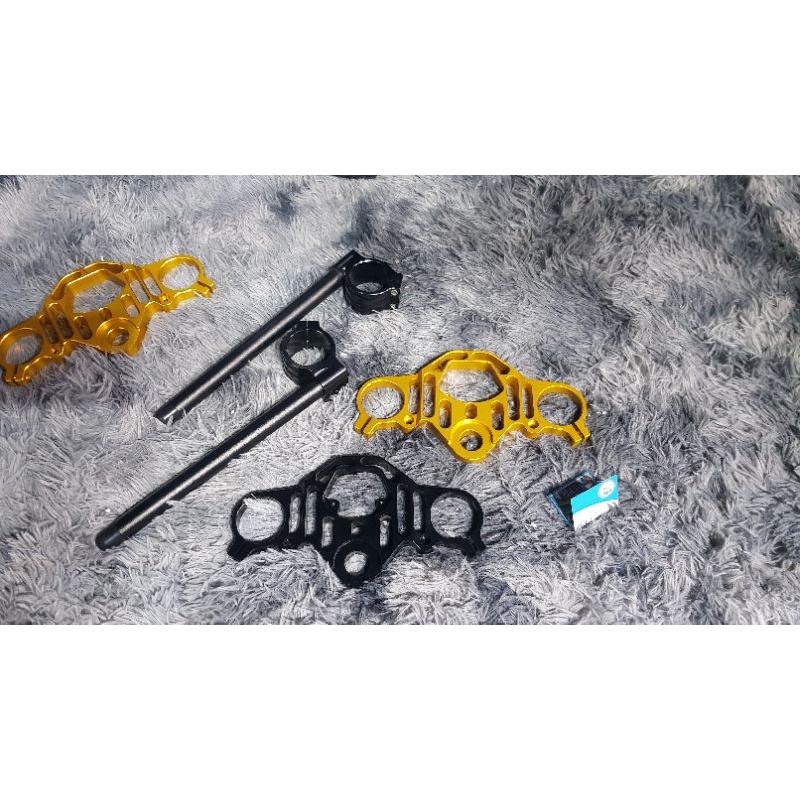 Chảng 3 trên CNC thuần sport kiểu R1 cho R15v3