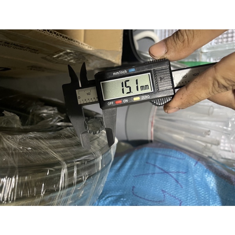 Ống nước chống gập F10 - F12 màu trong đen