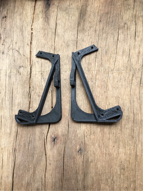 Pat treo hoặc chân đứng cho bộ sạc đa năng Imax B6 mini