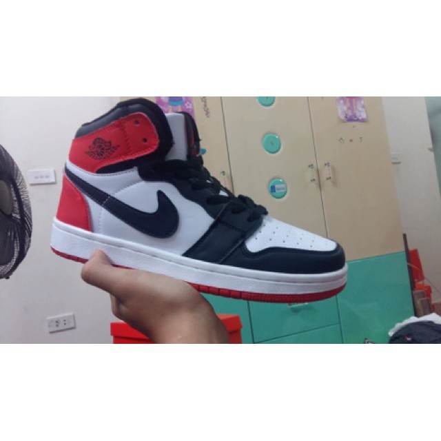 6/6 [Đỉnh Cao] [Fullbox] Giày bóng rổ thể thao 2018  Jordan 1 Retro Đỏ Đen Trắng Cổ Cao .2020 new : : ' , "..."