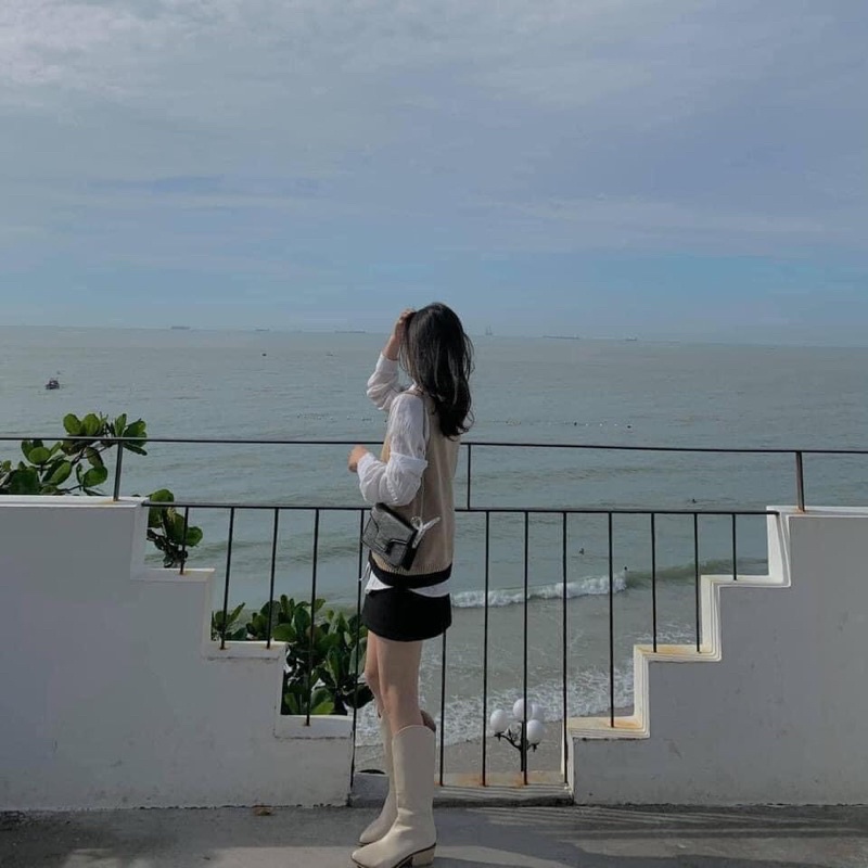 Áo len gile pha viền