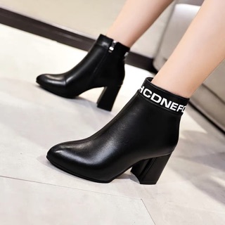 [Hàng oder] Boots da cổ viền chữ (kèm ảnh fb)
