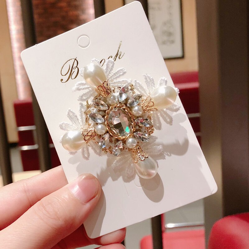 Ghim cài áo kiểu hoa trà đính đá thời trang dành cho nữ