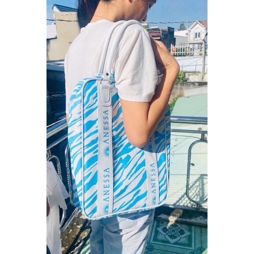 Túi đựng laptop hàng km Anessa