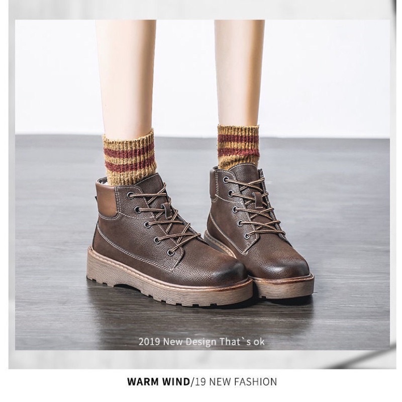 Giày bốt phong cách vintage cổ cao, giày bốt unisex phong cách bụi có 2 màu nâu và đen.
