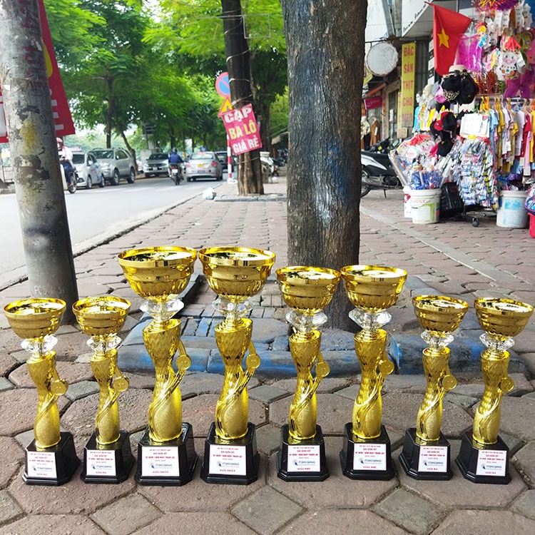 Cúp thể thao cao cấp 9012 dùng làm quà lưu niệm - cúp trao giải  - vinh danh cá nhân + tập thể xuất sắc
