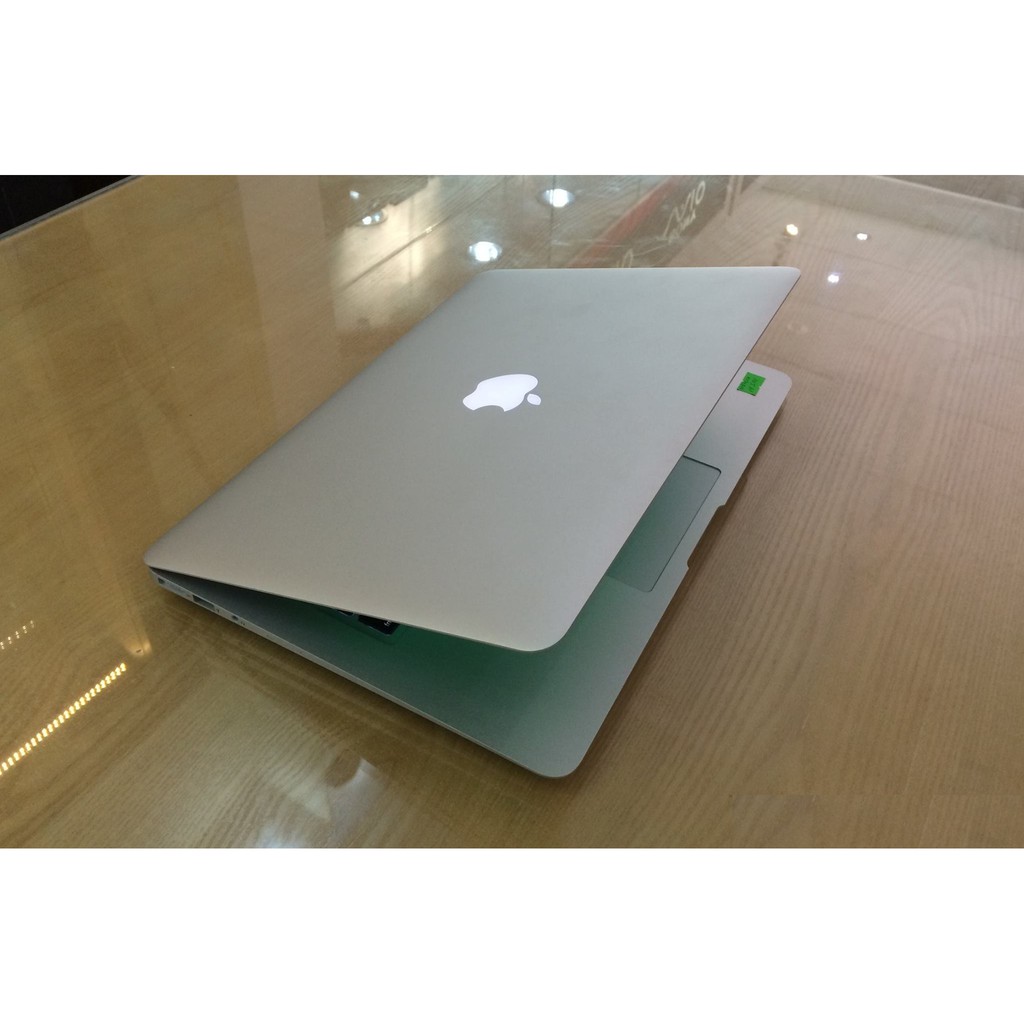 Macbook Air 2017 - 13 inch (Core I5 1.8Ghz, Ram 8GB, SSD 128GB) hàng xách tay từ USA