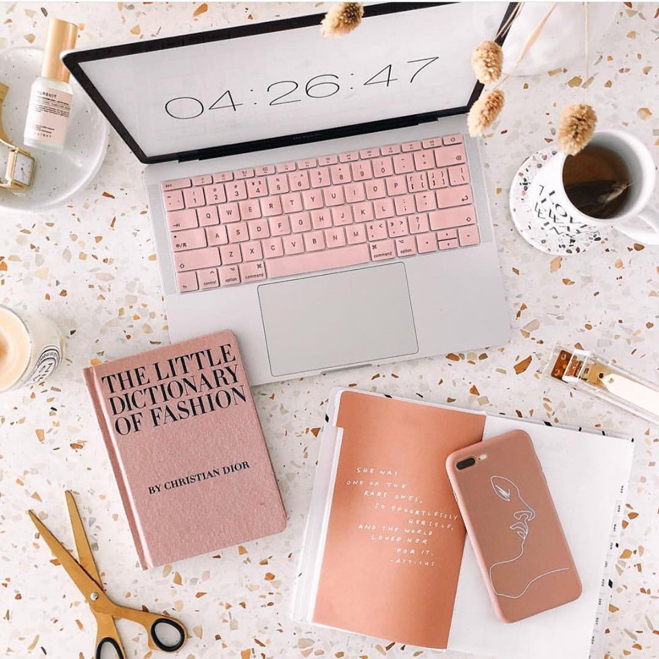 Combo Case ,Ốp + Phủ Phím Macbook Hồng Pastel (Tặng Kèm Nút Chống Bụi + Chống gãy đầu dây sạc )